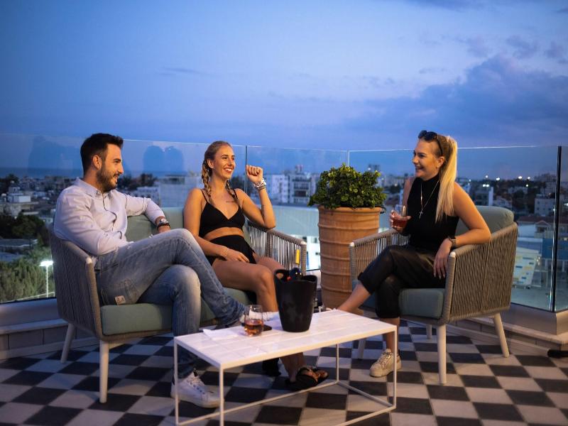 Liv Urban Suites image