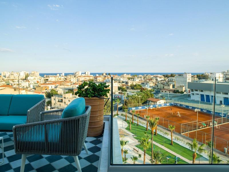 Liv Urban Suites image