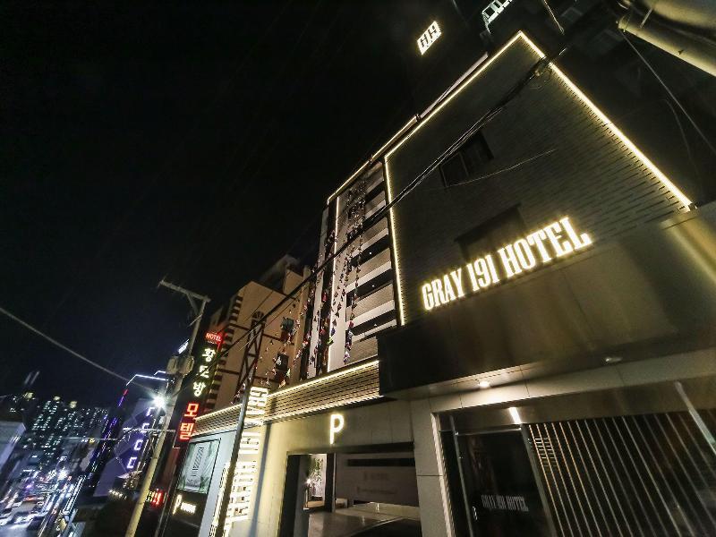 Gray 191 Hotel image