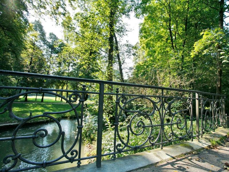 Hotel Biederstein Am Englischen Garten image