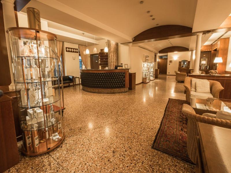 La Pieve Hotel image