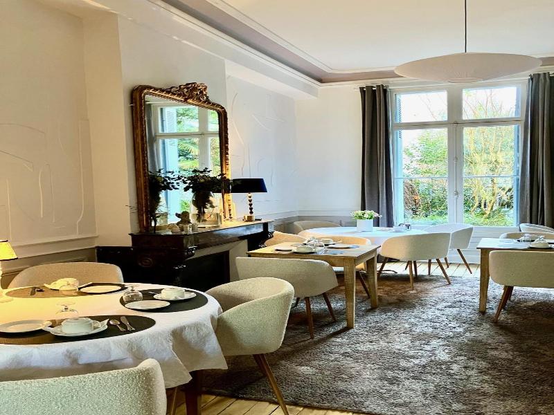 Hotel Val De Loire image