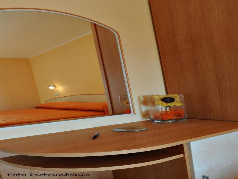 Hotel Vittoria image