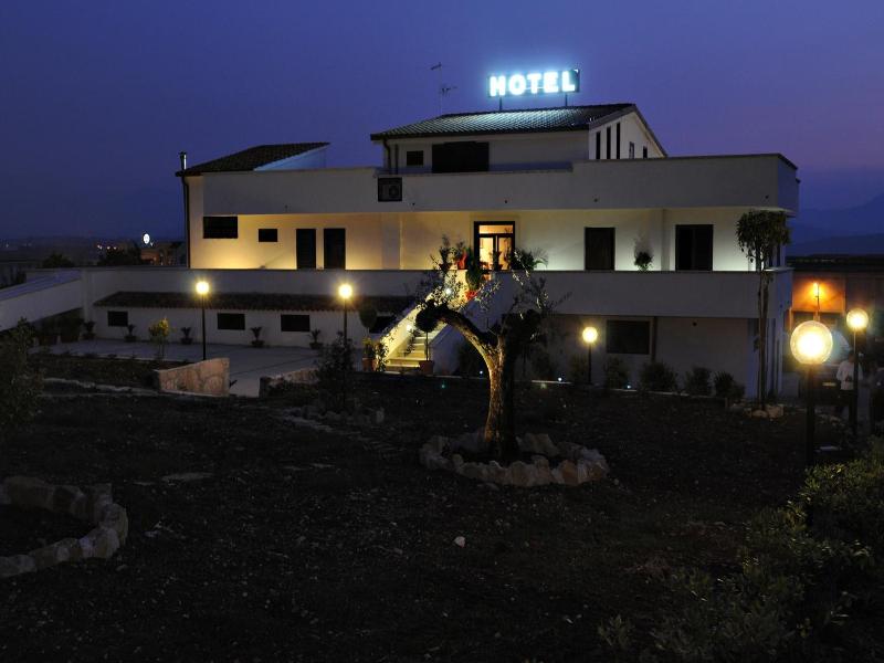 Hotel Vittoria image