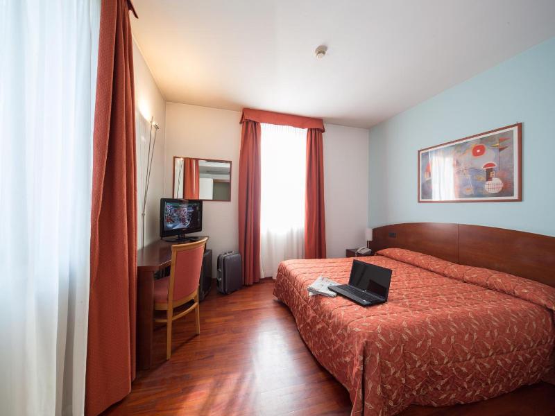 Hotel La Cascata image