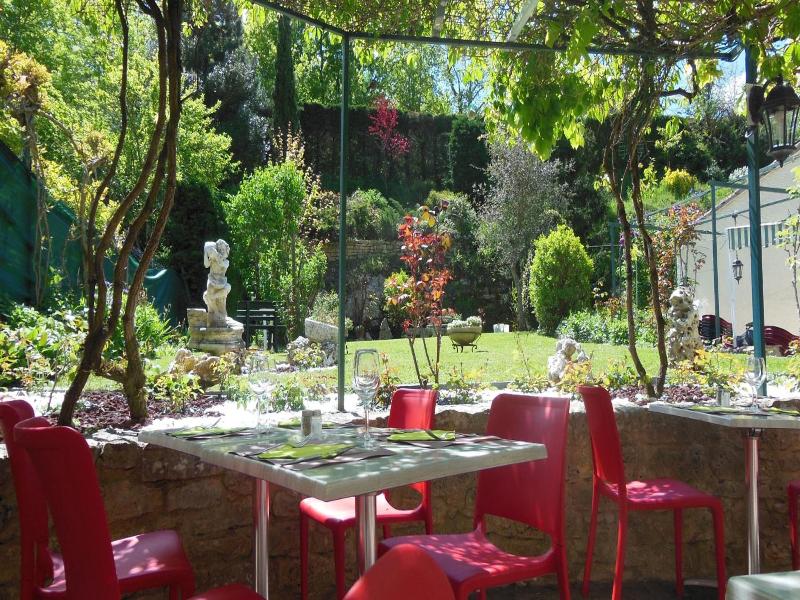 Hôtel Restaurant Henry image