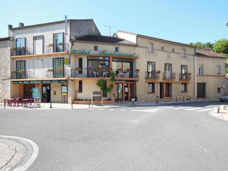 Hôtel Restaurant Henry image
