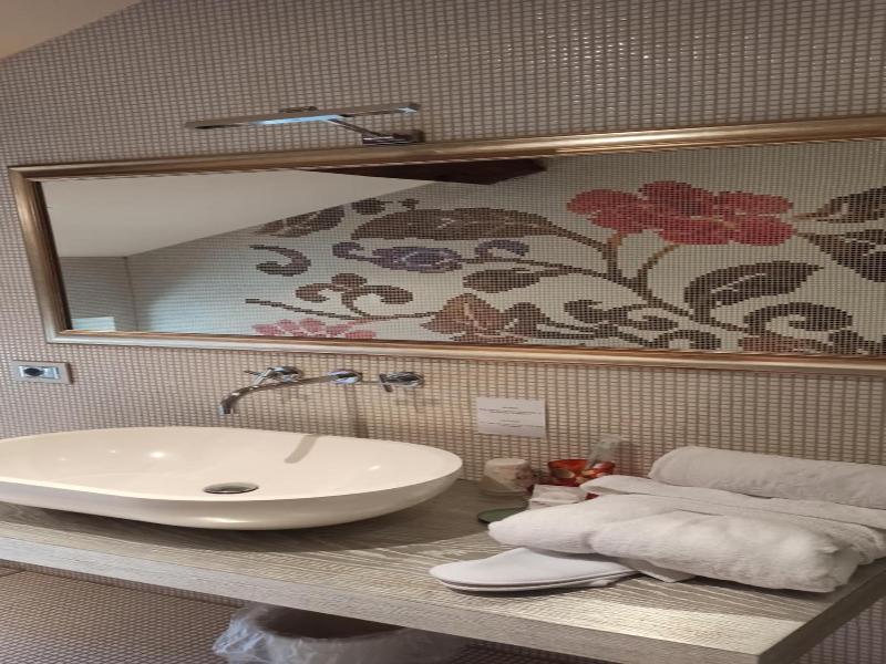 Hotel Villa Nabila image