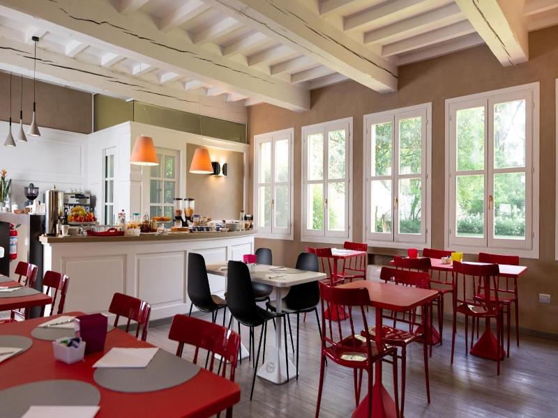 Hotel Villa Nabila image