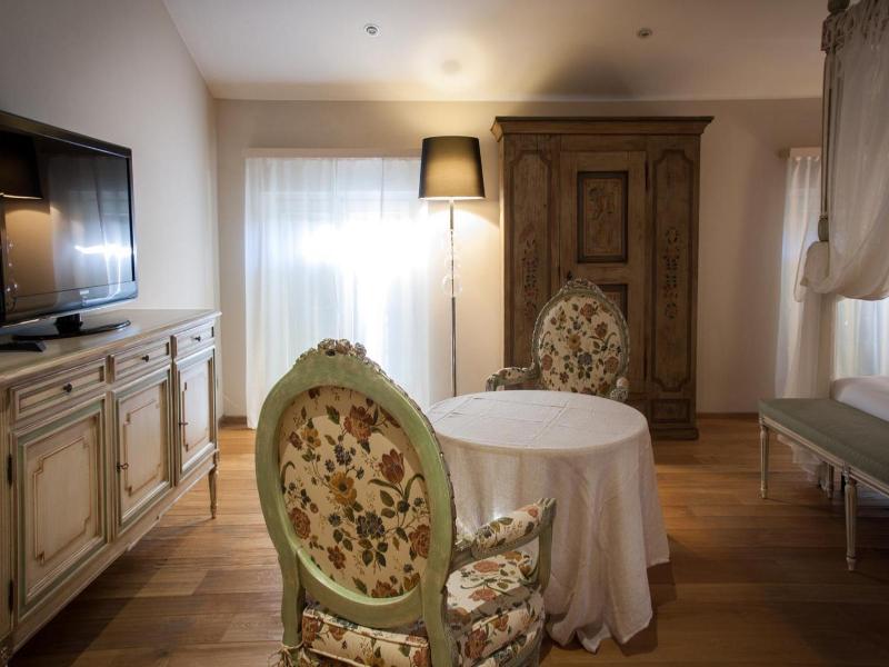 Hotel Villa Nabila image