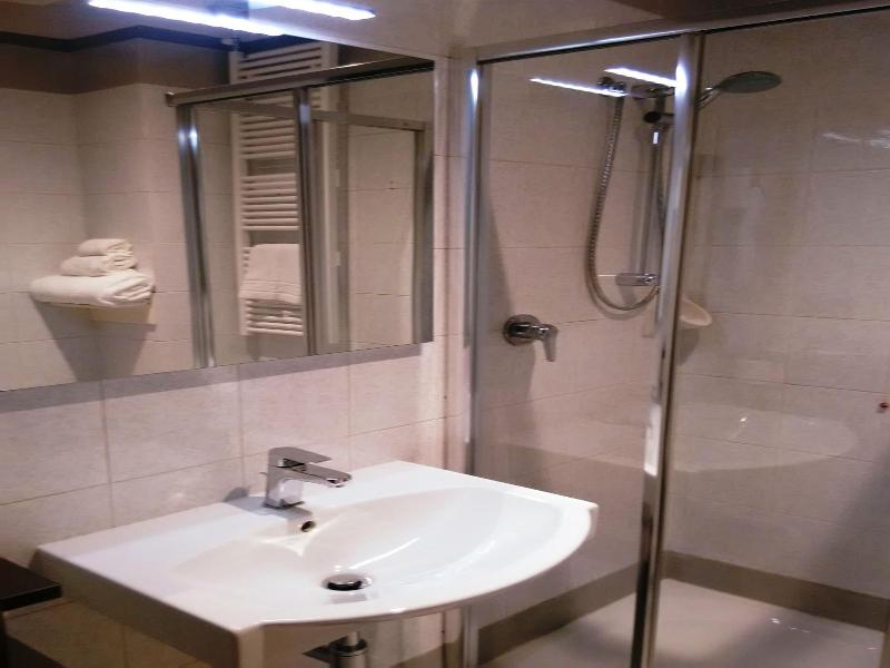 Hotel Villa Nabila image
