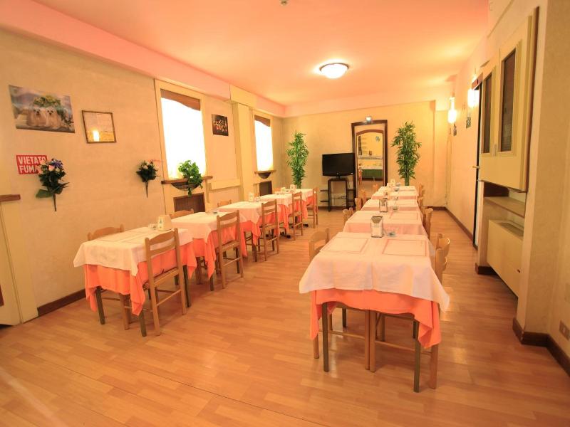 Hotel Torrismondi image