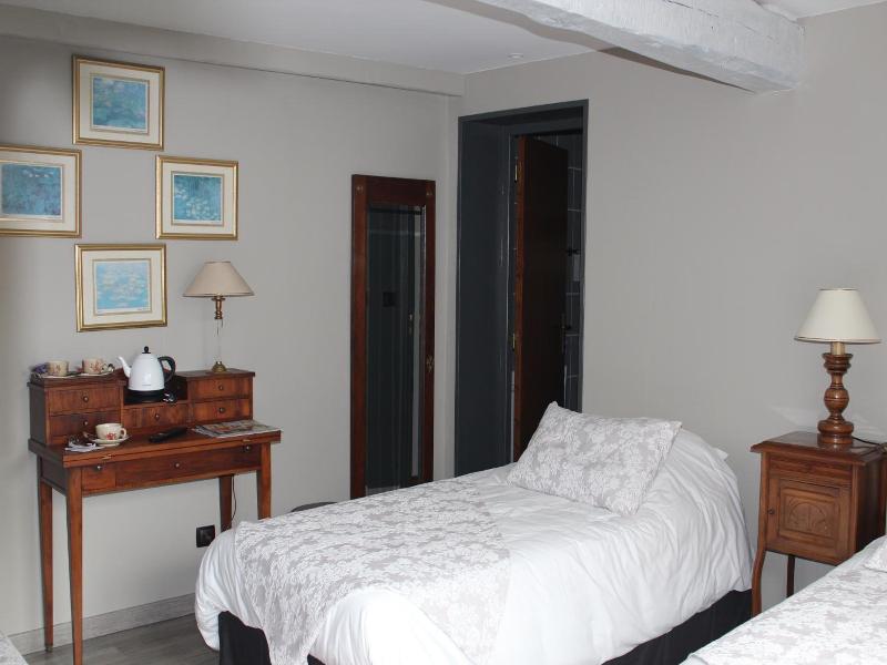 Hypnos Hotel image
