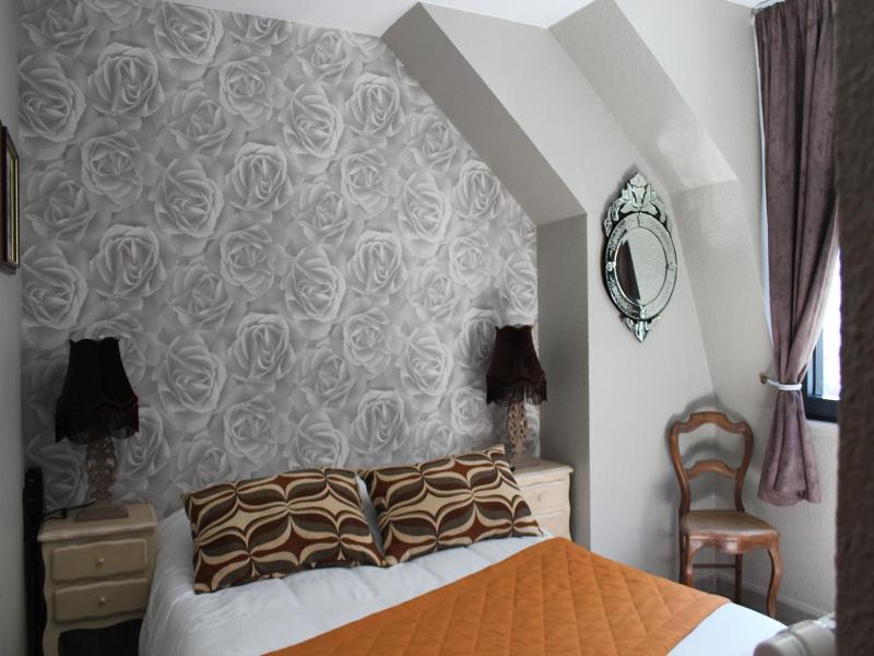 Hypnos Hotel image