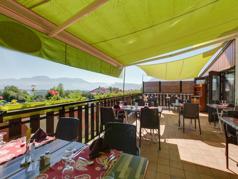 Logis Le Pont De Champ image