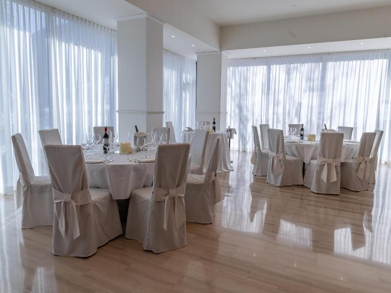 Cristallo Club image