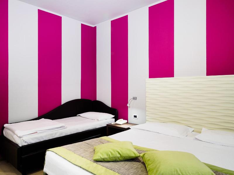 Cristallo Club image
