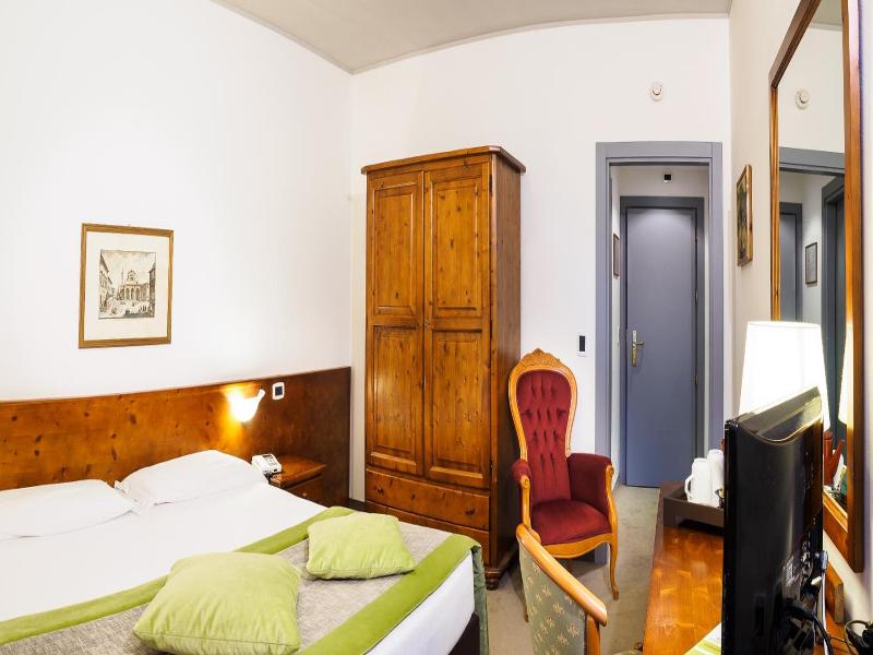 Cristallo Club image