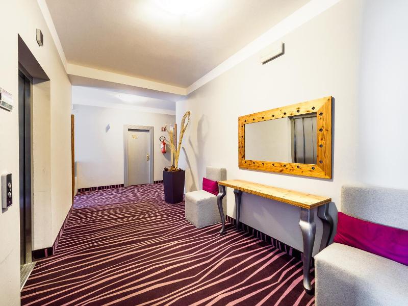 Cristallo Club image