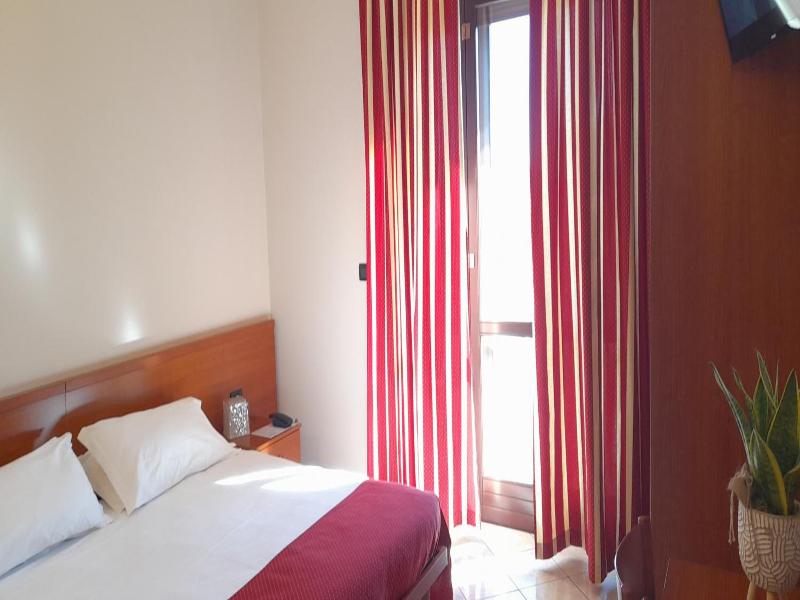 Hotel Ceretto image