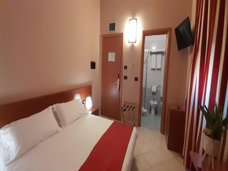 Hotel Ceretto image