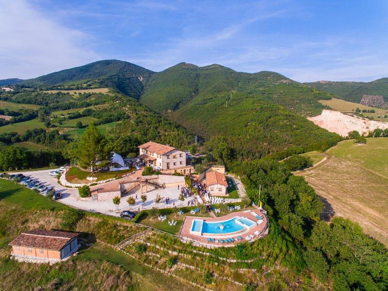 La Castellaia Resort image