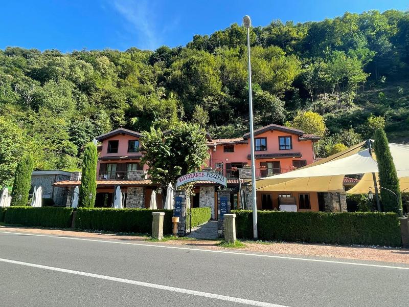 Hotel Grotto Bagat image