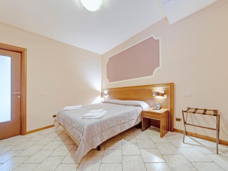 Hotel Grotto Bagat image