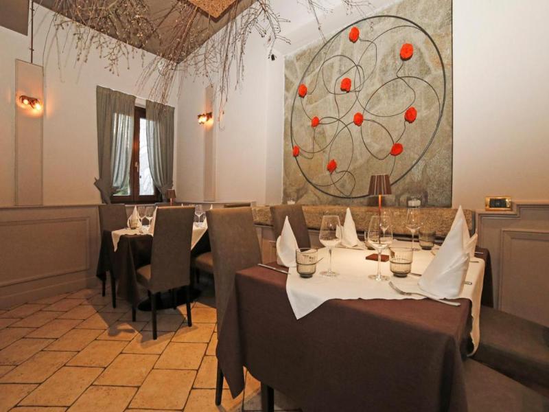 Hotel Grotto Bagat image
