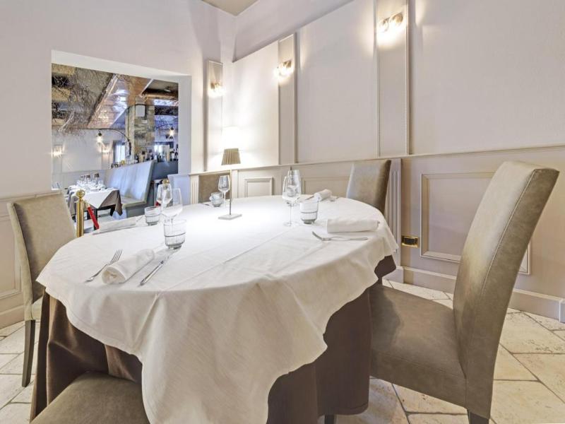 Hotel Grotto Bagat image