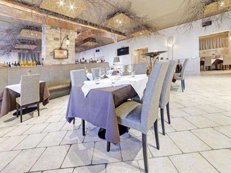 Hotel Grotto Bagat image