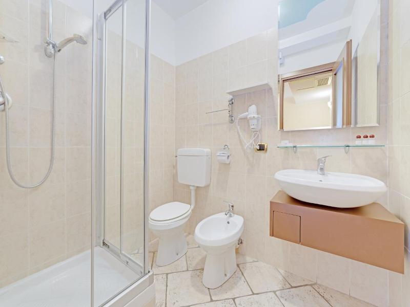 Hotel Grotto Bagat image