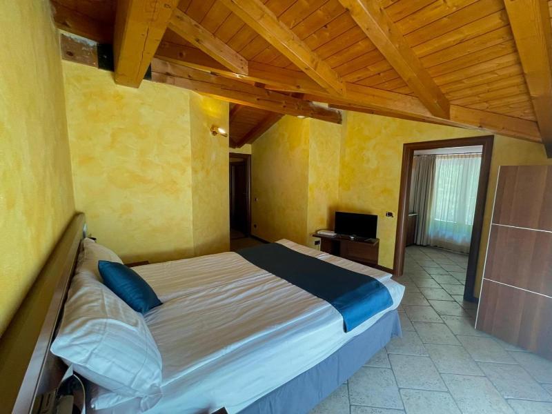 Hotel Grotto Bagat image