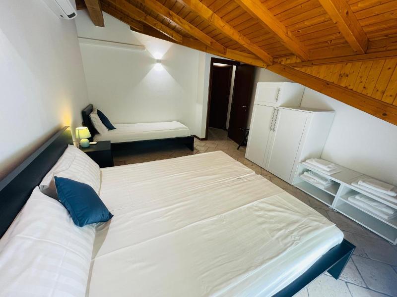 Hotel Grotto Bagat image