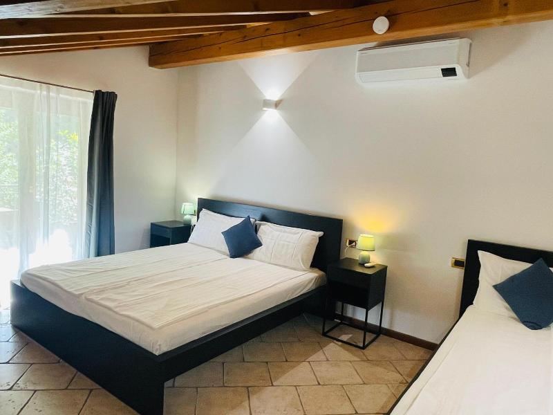 Hotel Grotto Bagat image