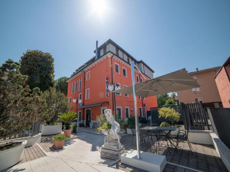 Hotel Siros image