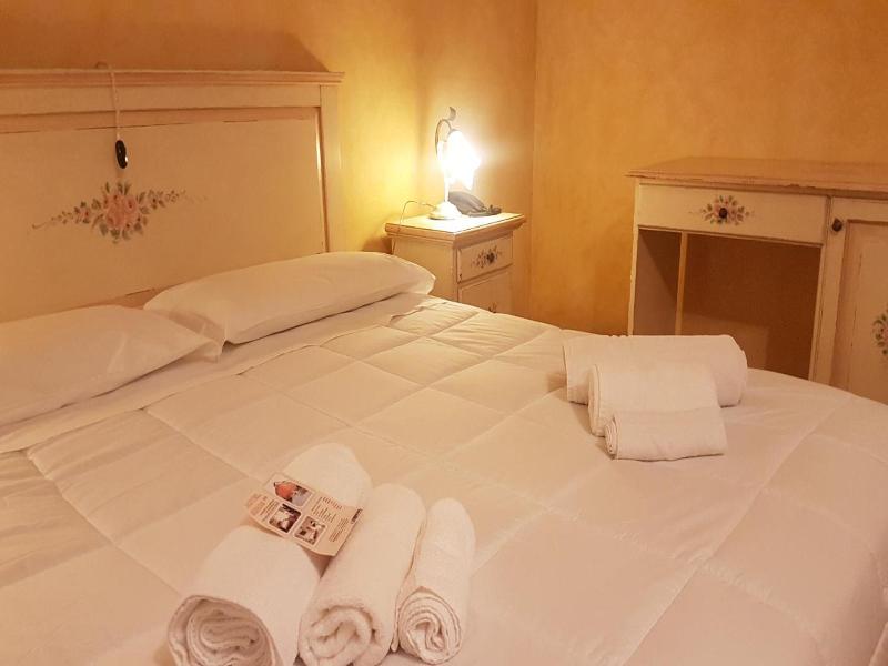 Hotel Siros image