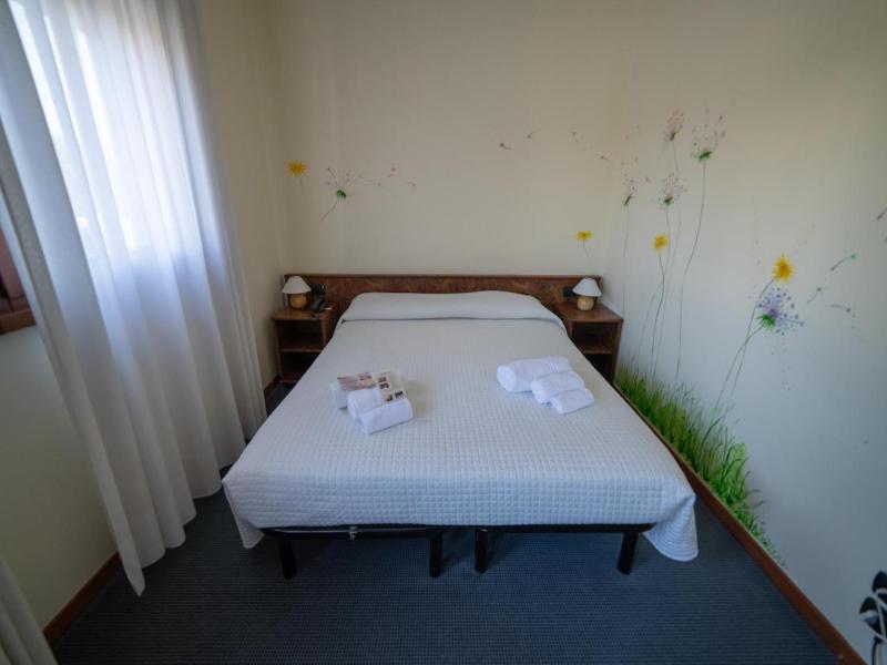 Hotel Siros image