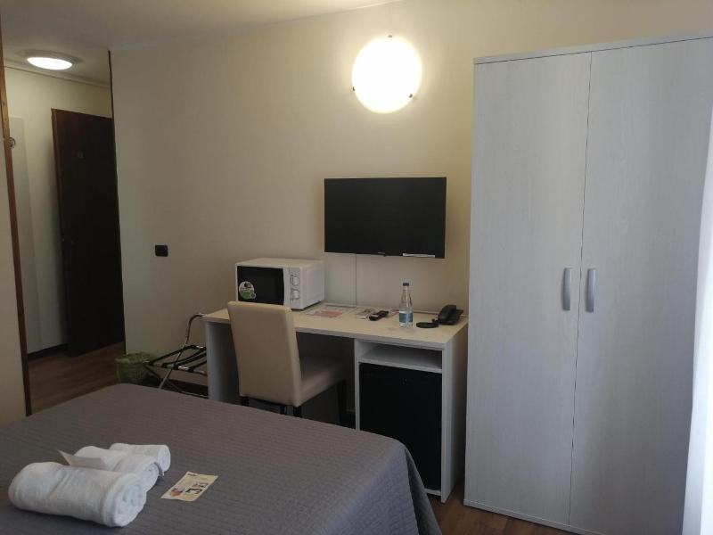 Hotel Siros image