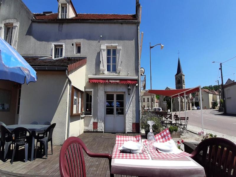 Le Marmagne image