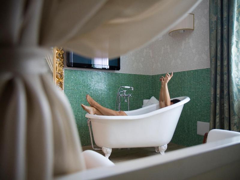 Hm Motelhotel image