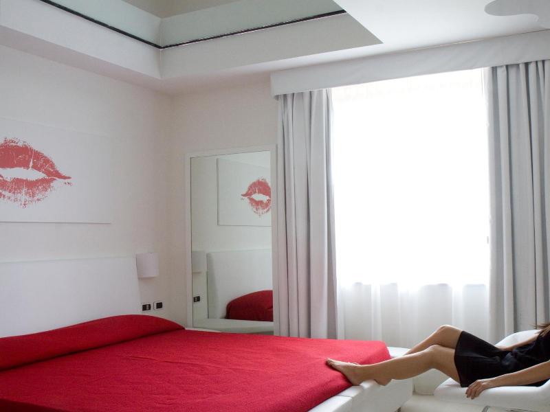 Hm Motelhotel image