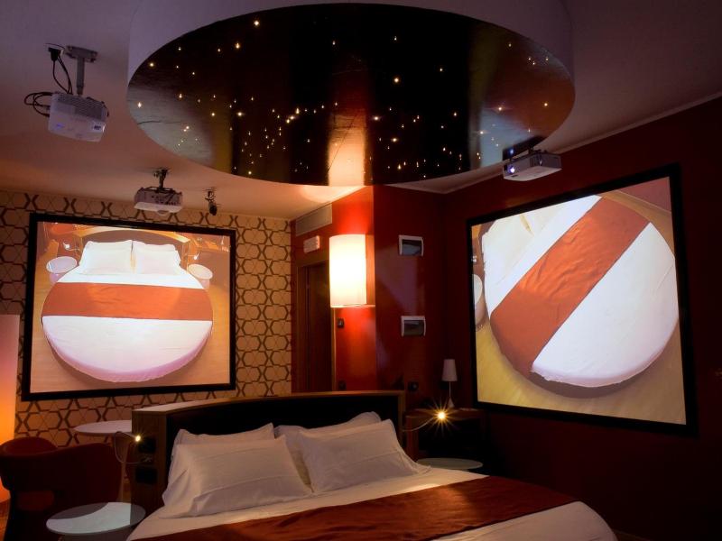 Hm Motelhotel image