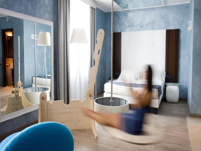 Hm Motelhotel image