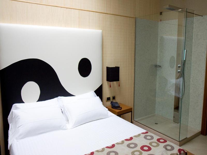 Hm Motelhotel image