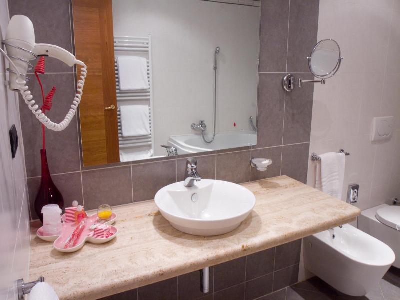 Hm Motelhotel image