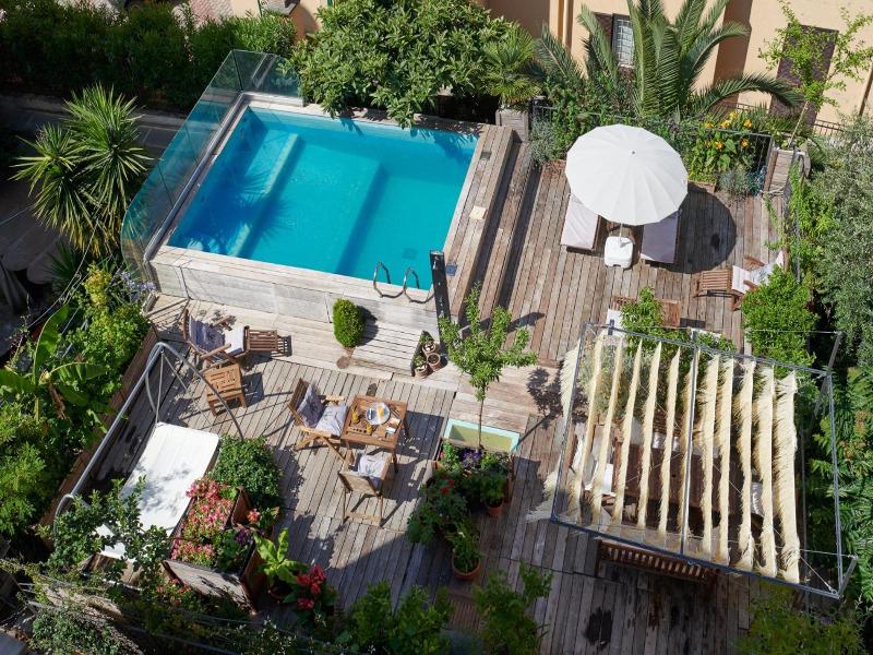 Palm Gallery Hotel image