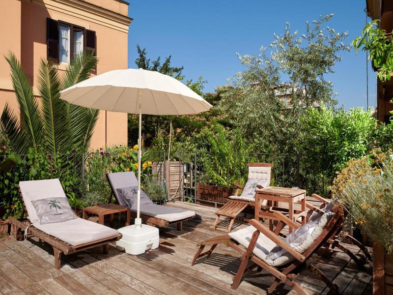 Palm Gallery Hotel image