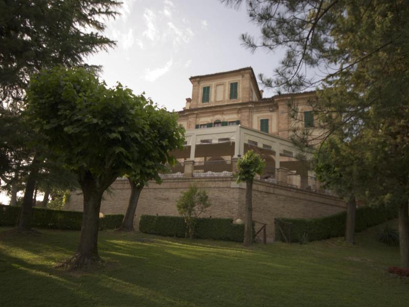 Marchese Del Grillo image