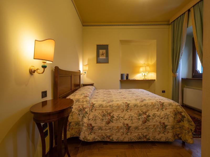 Marchese Del Grillo image